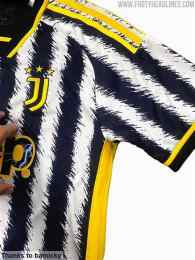 ảnh chụp màn hình áo đá bóng juventus