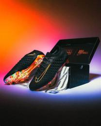 ảnh chụp màn hình giày đá bóng nike phantom