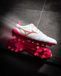 ảnh chụp màn hình giày mizuno bóng đá