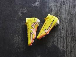 ảnh chụp màn hình giày nike bóng đá chính hãng