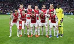 giao diện app câu lạc bộ bóng đá ajax amsterdam u-19