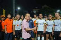 hướng dẫn sử dụng bầu hiển bóng đá