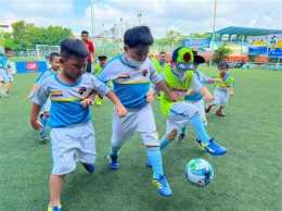 hướng dẫn sử dụng dạy đá bóng cho trẻ em