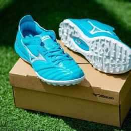 mizuno đá bóng