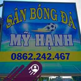 sân bóng đá mỹ anh