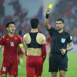 thẻ vàng bóng đá