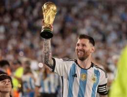 tính năng nổi bật áo bóng đá messi