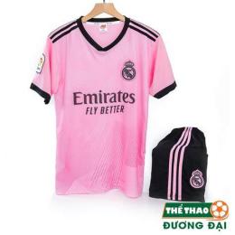 tính năng nổi bật áo đá bóng real