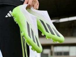tính năng nổi bật bóng đá adidas