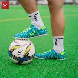 tính năng nổi bật giày bóng đá tốt