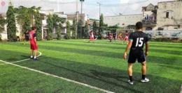 tính năng nổi bật sân bóng đá cầu đỏ