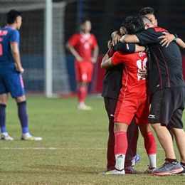 trận chung kết bóng đá nam
